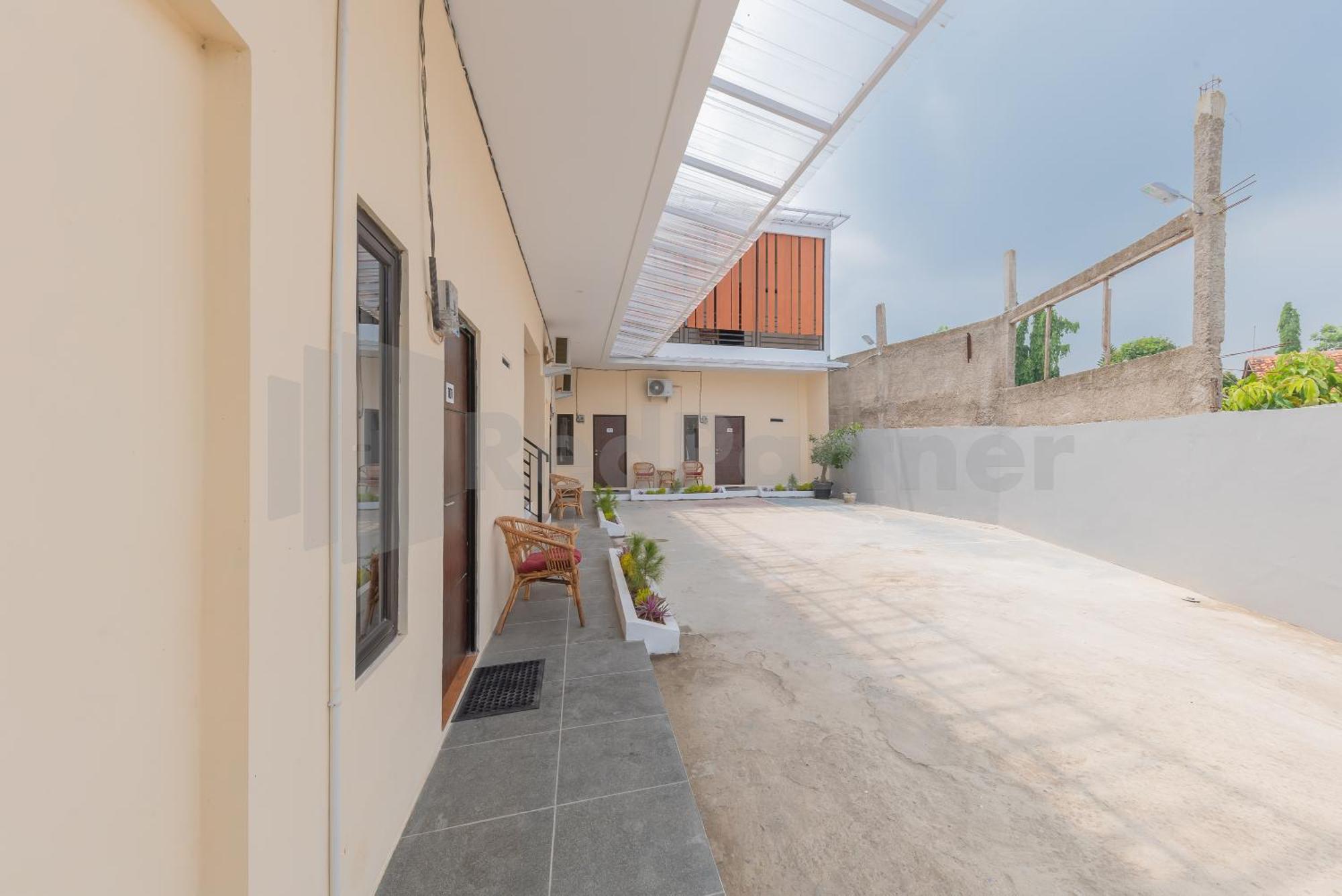 Rumah Panda Guesthouse Redpartner Tangkil  Zewnętrze zdjęcie